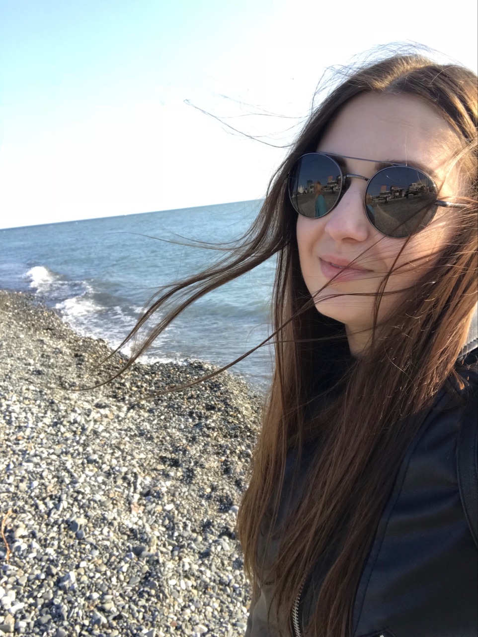 Фотография: Татьяна Круг на фоне моря