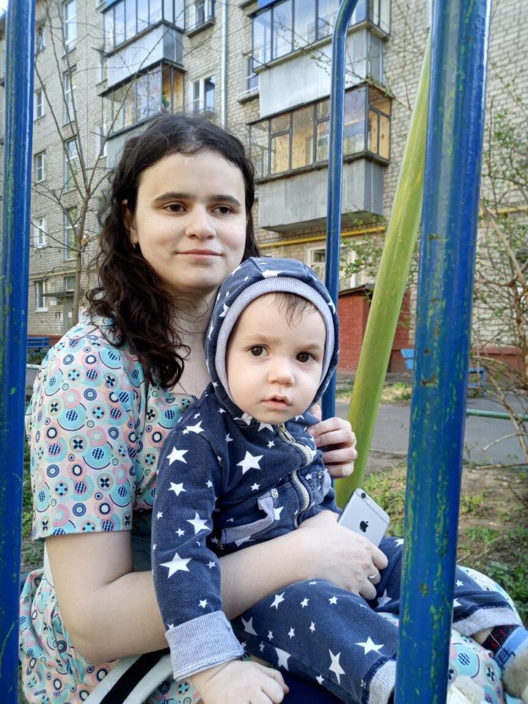 Фото: Регина Филатова и её сын Максим